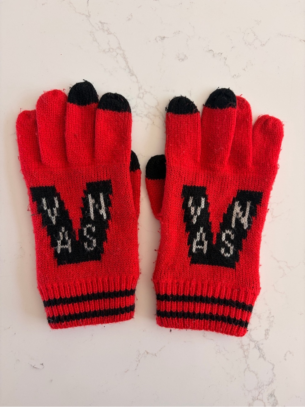 🍒 Cherry Red Vans Knit Gloves